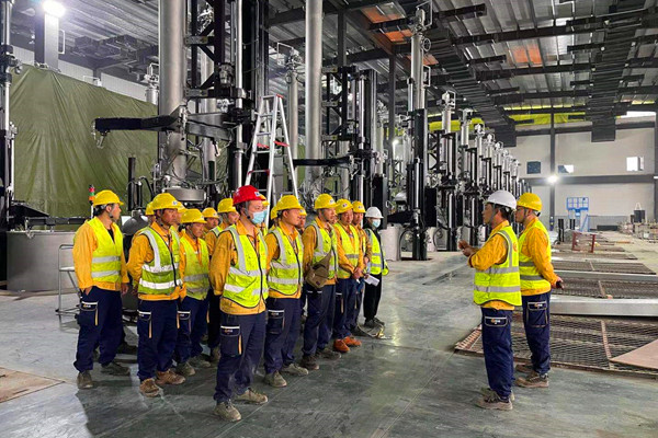 明通集團單晶爐設備專業服務商！